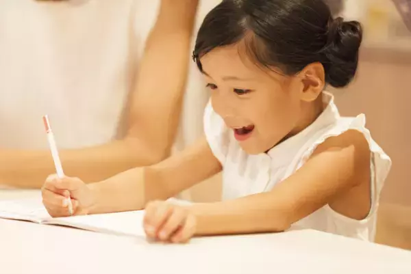 なかなか進まない家庭学習を、楽々かあさん流3つのコツでスムーズに!?子ども目線で取り入れる簡単アイディアとは