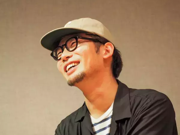 自閉症ラッパー・GOMESS「親が願う"正規ルート"からの脱却と、幸せにならなきゃいけない理由」――発達障害を描いたCMプロデューサーが聞く【新連載　＃見えない障害と生きる】