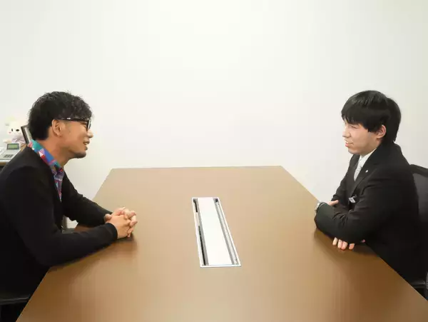 大学での挫折、引きこもり、24歳での再診断。発達障害の彼を「僕らが一番苦手なことができる子」と評価する職場と出合うまで――――発達障害を描いたCMプロデューサーが聞く【連載 #見えない障害と生きる】