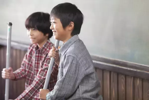 「ちょっと」「もうすぐ」「しっかり」…その「あいまい言葉」子どもに伝わっていないかも？今日から試せる、楽々かあさんの超・具体的な「声かけ変換術」