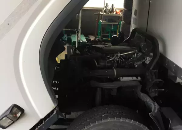 「好き」を仕事に。自動車整備士・田村一晃さんの、仕事も余暇も車漬けの充実感ある毎日―― 【連載】すてきなミドルエイジを目指して」