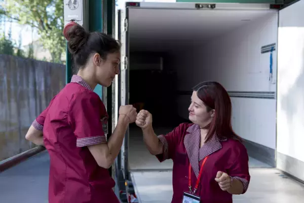 【監督インタビュー】「撮りたかったのは、支えあう人々の物語」 ダウン症の娘と年老いた父親の家族の形を描く『わたしはダフネ』7月公開。撮影現場でのエピソードも