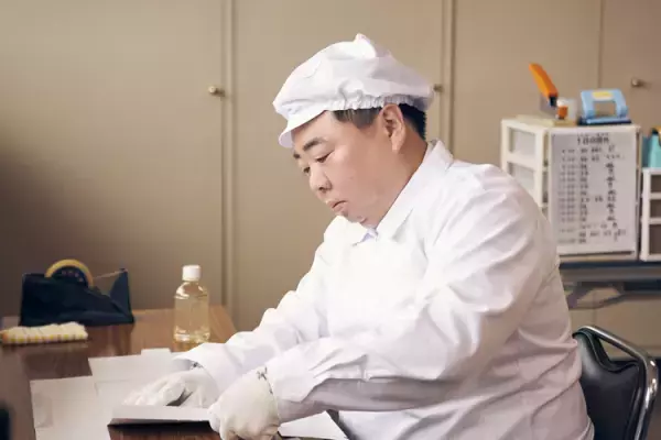 50歳の自閉症息子がグループホームへ。老いた母の葛藤、不寛容な社会への働きかけが起こす変化とはーー加賀まりこ・塚地武雅出演 映画「梅切らぬバカ」が11月12日公開