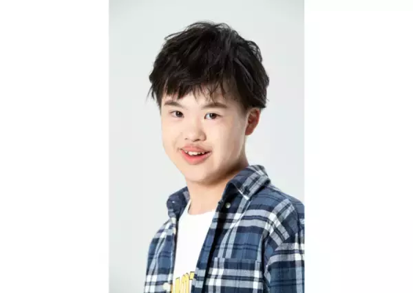 NHKプレミアムドラマ『家族だから愛したんじゃなくて、愛したのが家族だった』弟役で出演中ーーダウン症の俳優吉田葵さんインタビュー