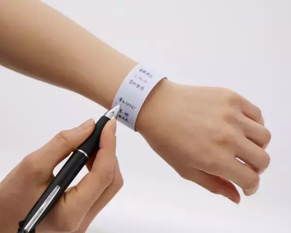 タスク管理が苦手なADHD親子に劇的変化が!?書きやすく外れにくい「タスクリストバンド」【発達ナビ×フェリシモC.C.P】