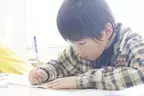 「読み書き」の難しさで学習に苦戦。心理的な負担から登校渋りにつながることも？【公認心理師が手立てを解説】