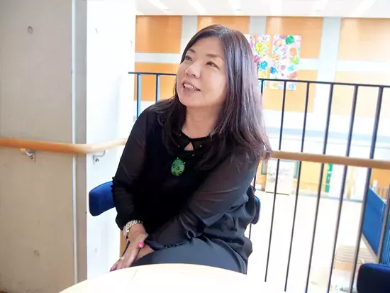 誰もが楽しめる演劇、劇場を目指して！舞台『フクローじいさんとベル子ちゃん』に込めた思いと国際障害者交流センター・ビックアイの取り組みを取材