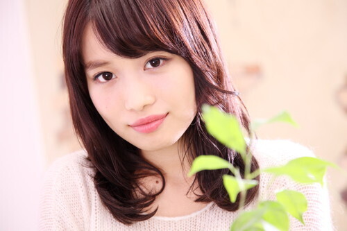 ハウコレ女子に聞いた！「芸能人の結婚や恋愛に憧れる？」