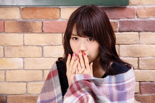 シャイ女子要注意！無意識に男性を遠ざけちゃう「日常の行動」５つ