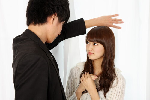 こんな行動も！？彼が「キスしたい」と思っているときの合図・４選