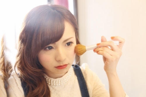 恋のチャンスが増えるかも？！「痩せて見える美肌メイク」ポイント・５つ