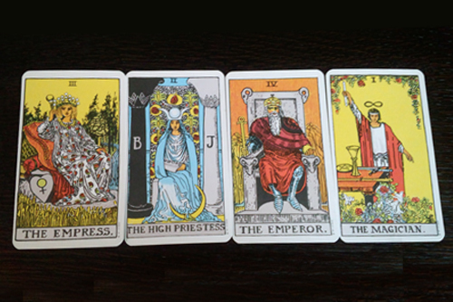 【タロット心理テスト】あなたの女性度チェック