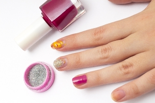 さりげなく「デキル女」に！ファッションとネイルの上手な組み合わせ方・４つ