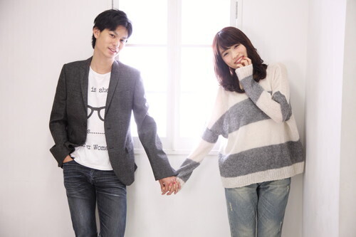 お前かわいすぎ！カレとデートで手をつなぐときにしたいドッキドキなモテテク・４選