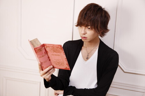 本を読む男子は男らしい！？幸せな恋愛がしたいなら「読書男子」を狙え