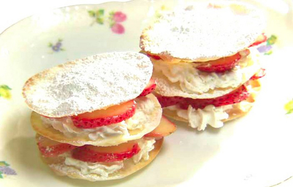 【ムーンダイエット】7月の新月スイーツはローカロリー「いちごミルフィーユ」！