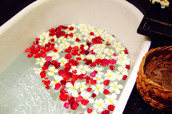 【夢占い】吉凶を占う！お風呂にまつわる夢４つ