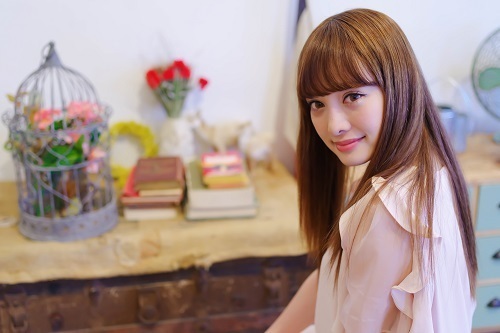 周りから固めろ！彼氏の友達からも高評価な「デキる彼女」の特徴・５つ