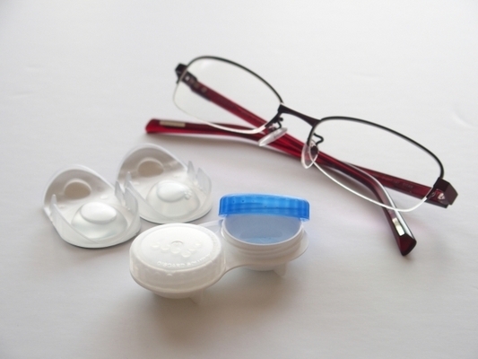 どうやってコンタクトを外すの？長い爪の生活するためのコツ・４つ