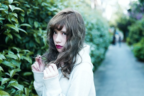 「彼氏なんていらない」はホンネ？強がり？友達には聞けない女子の恋愛観