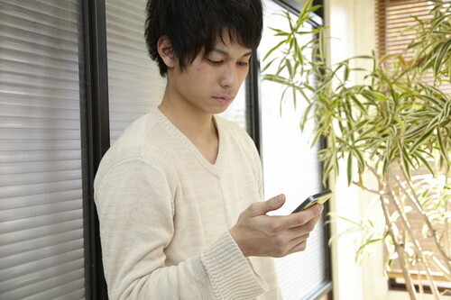 この夏ありがち！男子に「いらねぇよ！こんなもの送ってくるな！」と思われるLINE・５選