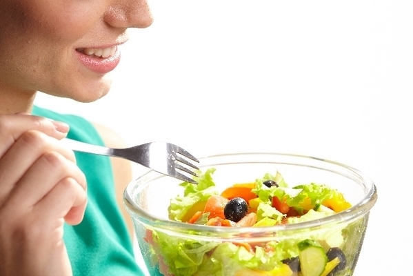 美人の習慣！「よく噛んで食べる」ことで得られる美容メリット３つ