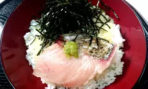 恋に効く、魔法のビューティレシピ「鰆のとろろご飯」