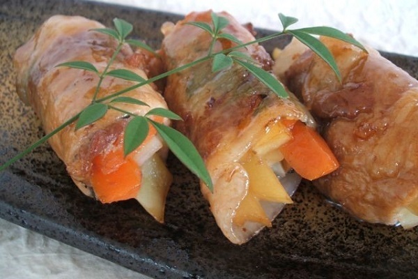 【ムーンダイエット】10月の満月和食は満腹度高し！「豚肉の三色巻き」