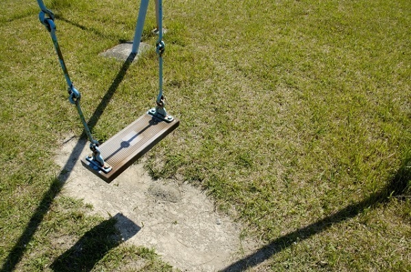 あなたはどの遊具を選ぶ！？マンネリ時に感じる不満がわかる心理テスト