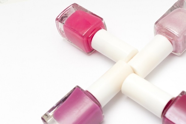 まるでプロ仕様！？ちょっとしたコツでセルフネイルが見違えるポイント4つ