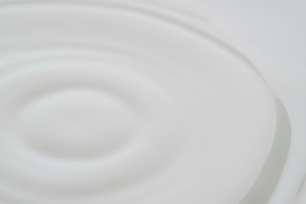 冬なのに顔テッカテカ？！気を付けたい「脂っぽいふりして乾燥肌」の落とし穴