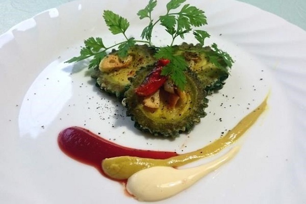 身体の内と外から変える!美魔女レシピ＆メイク