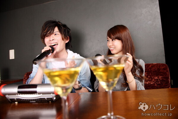 カラオケでされたらあなたにホレてる確定な男子の言動・５つ