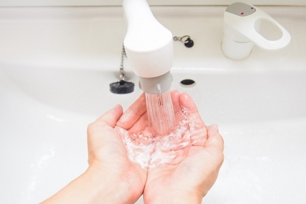 もう寝ちゃいたい…。「メイク落とすのが面倒くさい」ときのための簡単メイクオフ