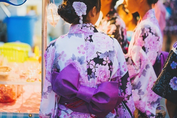 心の底から愛してます！お祭りデートで彼を「ドキッ」とさせる方法・４選