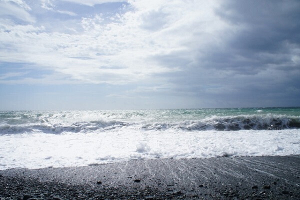 この夏おすすめ！ゆったり＆のんびりデート派におすすめの大磯海水浴場