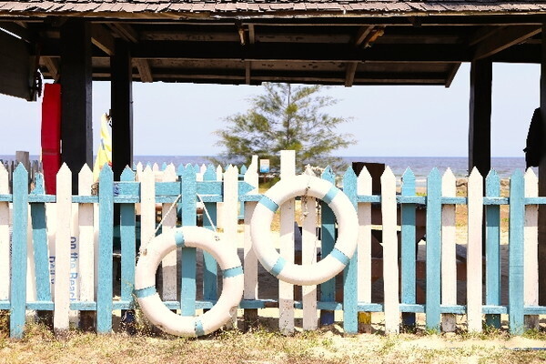 気分はまるで南国リゾート！都心から2時間でいけちゃう「城崎海水浴場」