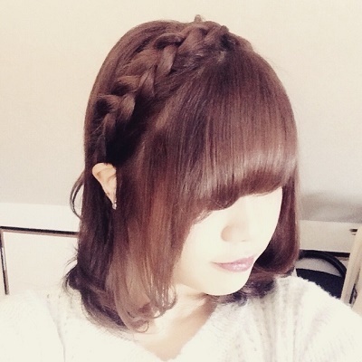 難しい？実は簡単にできる！「編みこみカチューシャ」でイメチェンアレンジ