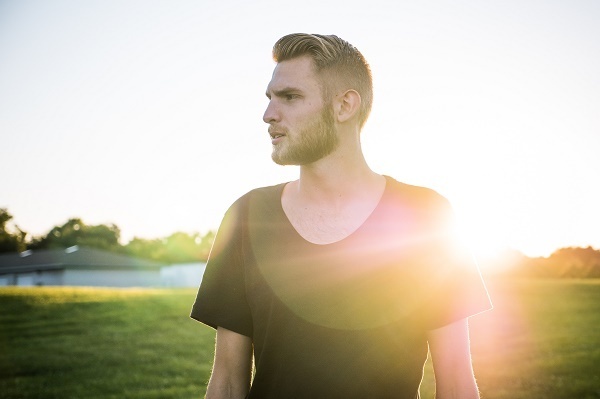 真剣アピールのつもりが逆効果！「こいつ重すぎ・・・」と思われる彼女の特徴・４選