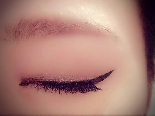 メイク初心者さんでもできる！失敗しないアイライナーの選び方