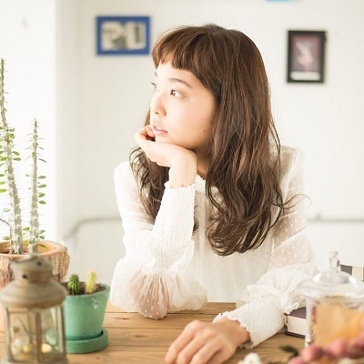 しっとりナチュラルロングで夏の締めくくり！トレンドちょこっと先取りヘアスタイル