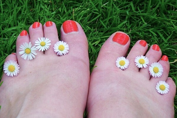 ペディキュアの前に、爪のお手入れ！きれいな爪を保ちつづけるためのメソッドとは