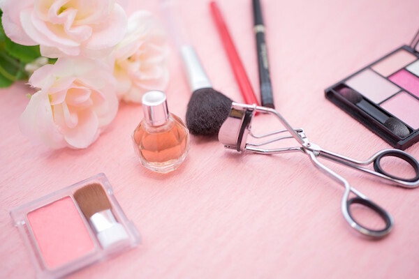 「基本に忠実」がイチバン！正しいビューラーの使い方