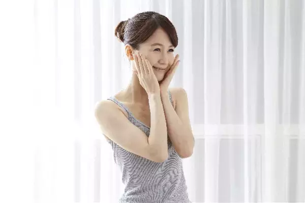 毛穴の悩みはスクラブで解決！すべすべ肌になるための正しい使い方