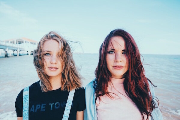 ふとした瞬間、個性が光る「インナーカラー」がおしゃれです