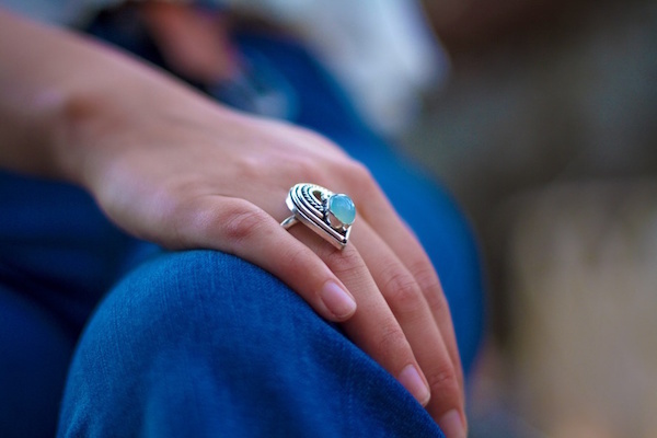 意外と見られてる！？恋する乙女の「すっぴん爪」ケア入門