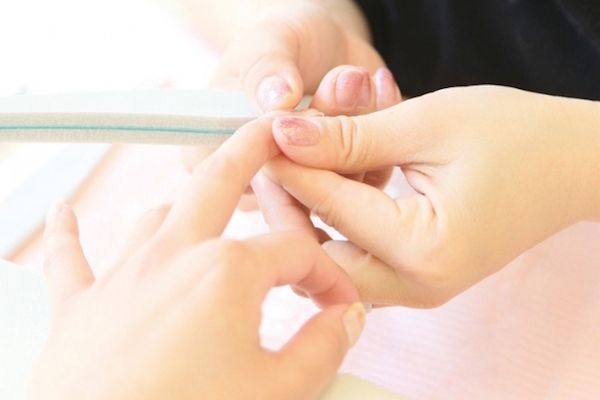 恋愛運は指先で決まる！？きれいを保つケア方法