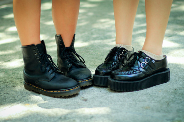 「えっ・・・、足クサッ！」ブーツ女子の足が臭くなる原因と対策