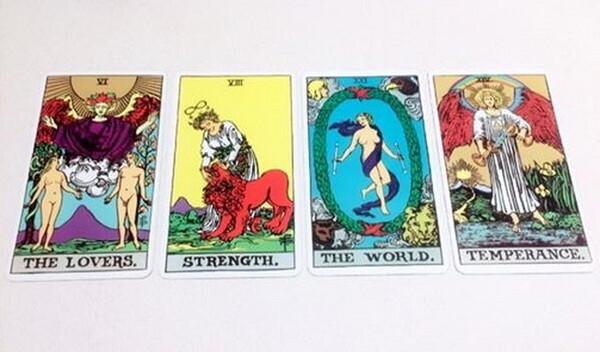 今年のクリスマスデートはどんな結末になる？タロット占い