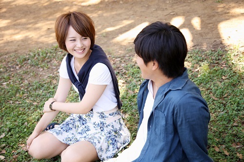 色の専門家に聞く！　初デートで男性ウケが良い服の色ベスト５